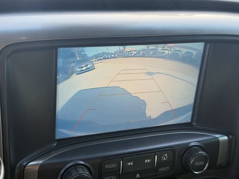 Used 2018 Chevrolet Silverado 1500 LTZ Z71 w/ LTZ Plus Package AWD/4WD image 18