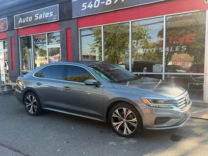 Used 2021 Volkswagen Passat 2.0T SE