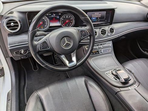 Used 2018 Mercedes-Benz E 300 image 9