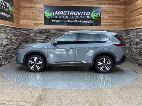 Used 2021 Nissan Rogue SL w/ Premium Package image 6