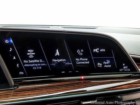 Certified 2021 Cadillac Escalade ESV Premium Luxury w/ LPO, Illumination Package AWD/4WD image 16