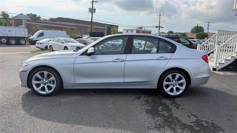 Used 2014 BMW 335i xDrive Sedan AWD/4WD image 3