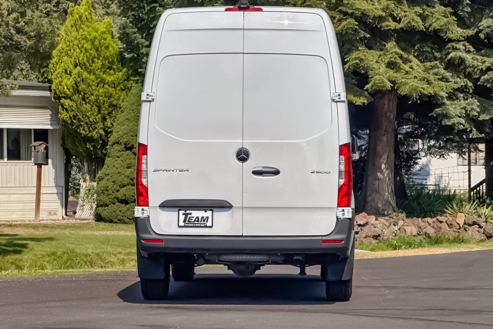 Used 2025 Mercedes-Benz Sprinter 2500 image 5