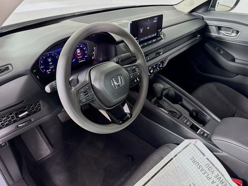 Certified 2025 Honda Accord SE image 8