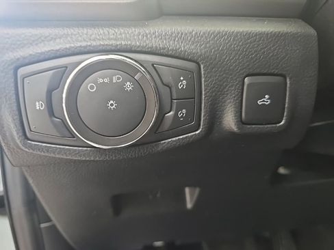 Used 2022 Ford Ranger XLT w/ Equipment Group 301A Mid AWD/4WD image 17