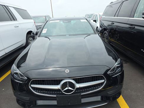Used 2025 Mercedes-Benz C 300 Sedan image 2