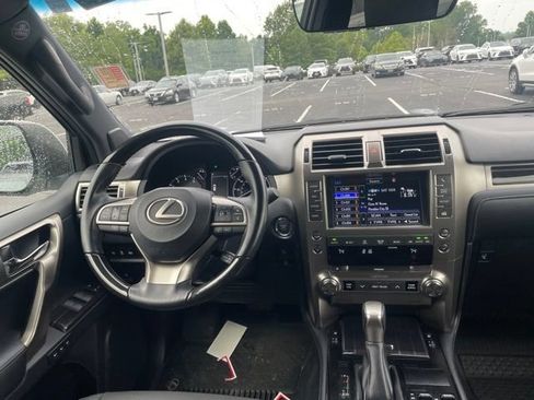 Used 2020 Lexus GX 460 Premium w/ Premium Package AWD/4WD image 7