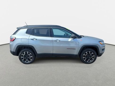 Used 2020 Jeep Compass Trailhawk image 4