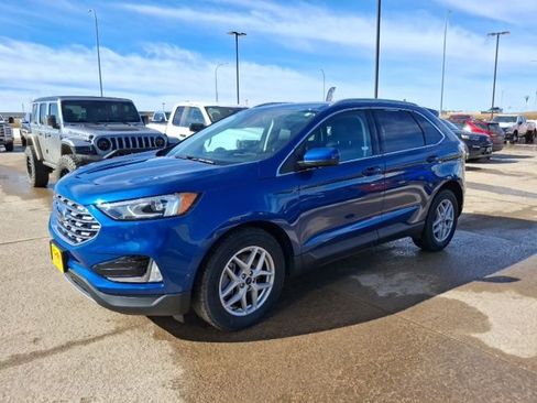 Used 2021 Ford Edge SEL image 3