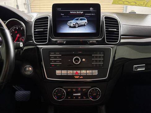 Used 2017 Mercedes-Benz GLS 450 4MATIC image 17