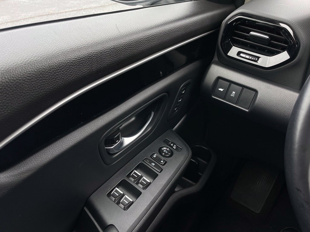 Certified 2025 Honda Pilot Touring image 22
