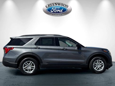 New 2026 Ford Explorer Active w/ Active Comfort Package RWD image 3