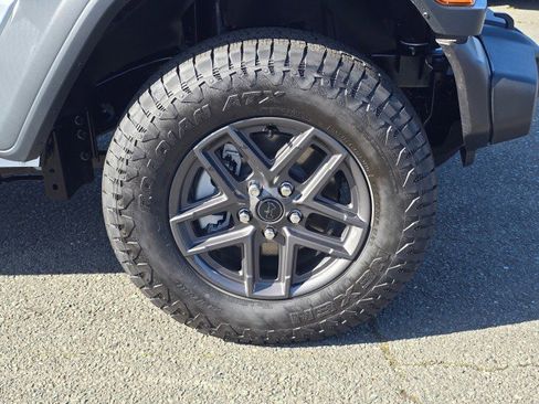 New 2026 Jeep Wrangler Unlimited Sport AWD/4WD image 9