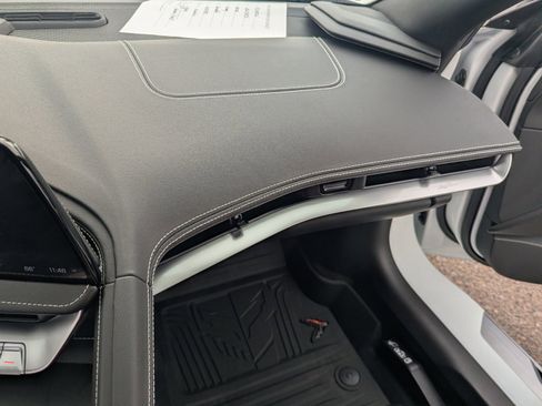 Used 2026 Chevrolet Corvette Stingray Preferred Cpe image 16