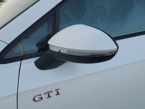 New 2026 Volkswagen GTI SE FWD image 14