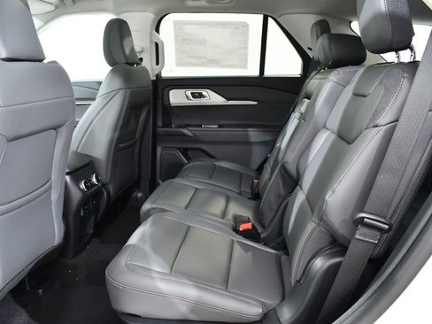 New 2026 Ford Explorer Active AWD/4WD image 16