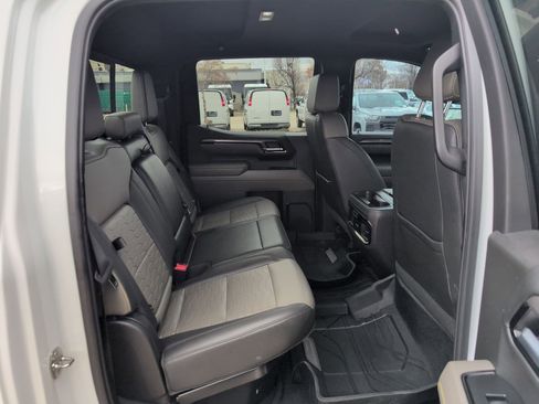 Certified 2022 Chevrolet Silverado 1500 ZR2 w/ Technology Package image 26