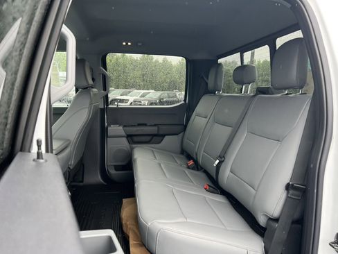 New 2025 Ford F450 XL w/ XL Chrome Package image 15