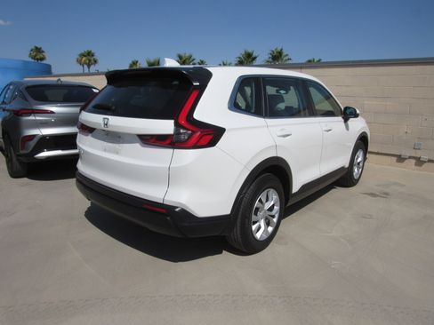 Certified 2023 Honda CR-V LX image 3