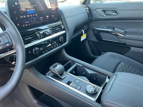 New 2026 Nissan Pathfinder SV w/ Cargo Package AWD/4WD image 27