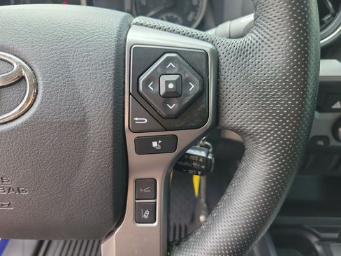 Used 2022 Toyota Tacoma SR5 RWD image 20