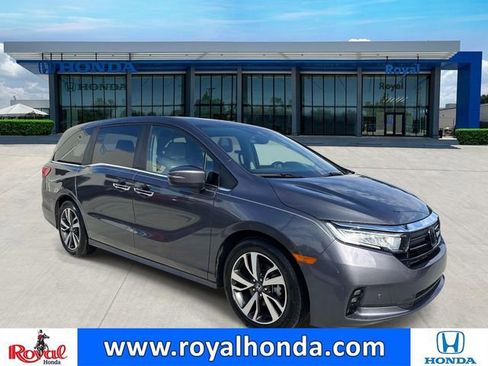 Used 2024 Honda Odyssey Touring image 1