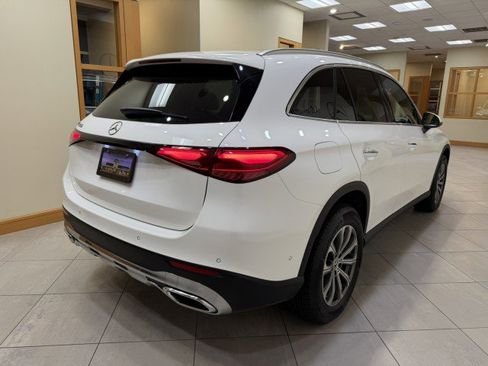 Certified 2025 Mercedes-Benz GLC 300 image 5