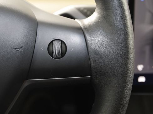 Used 2023 Tesla Model 3 Standard Range image 36