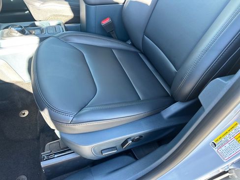 New 2025 Ford Maverick Lariat w/ Black Appearance Package image 14