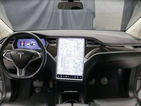 Used 2016 Tesla Model X 90D image 26