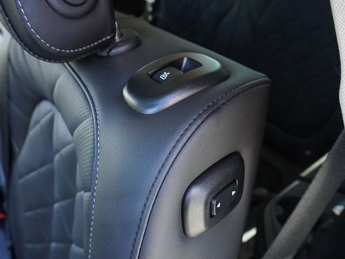 Used 2023 BMW X7 xDrive40i w/ Premium Package image 46