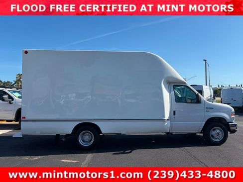 Used 2019 Ford E-350 and Econoline 350 Super Duty RWD image 14