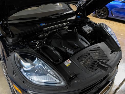 Used 2023 Porsche Macan AWD/4WD image 64
