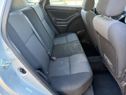 Used 2008 Pontiac Vibe w/ Preferred Package image 11