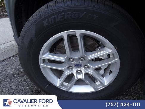 Used 2026 Ford Explorer Active AWD/4WD image 37