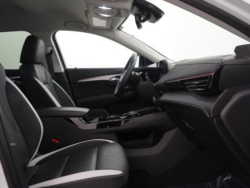 Used 2024 Buick Envision Sport Touring image 12