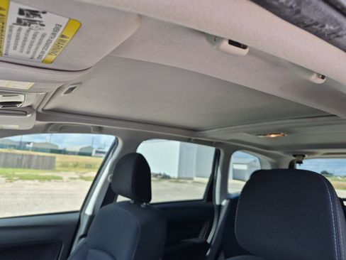 Used 2017 Subaru Forester 2.5i Premium w/ All-Weather Package AWD/4WD image 18