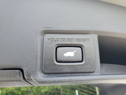Used 2024 Acura RDX SH-AWD image 9