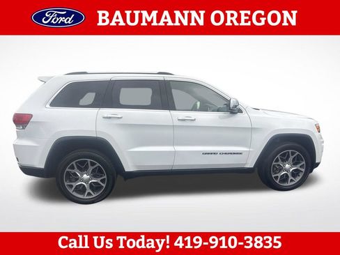 Used 2019 Jeep Grand Cherokee Limited AWD/4WD image 2