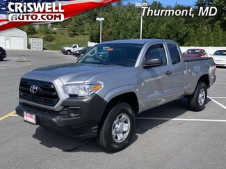 Used 2017 Toyota Tacoma SR image 1