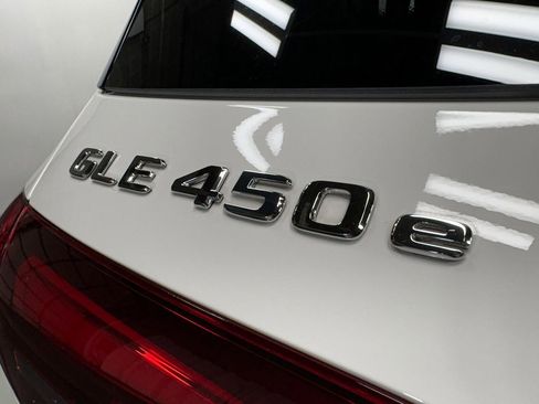 Used 2025 Mercedes-Benz GLE 450e 4MATIC image 30