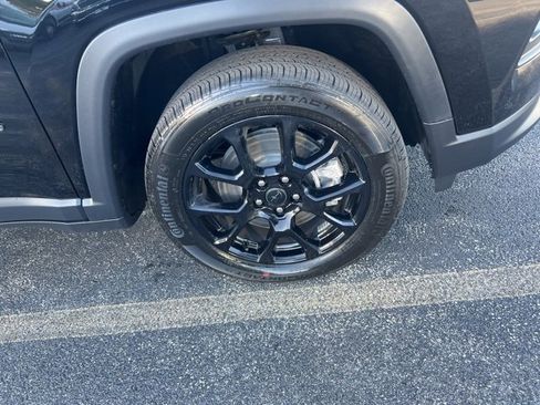 New 2026 Jeep Compass Latitude image 9