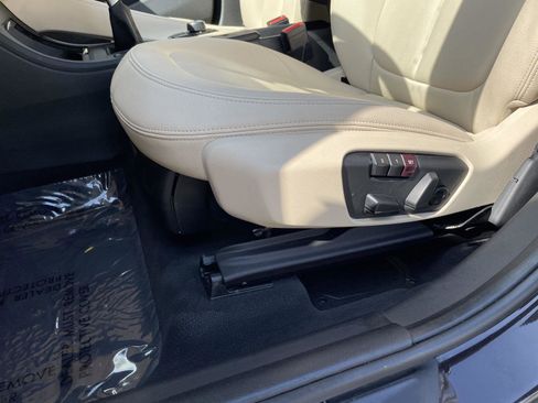 Used 2017 BMW X1 xDrive28i AWD/4WD image 4