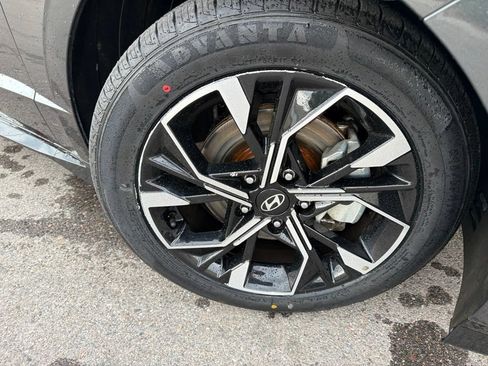 Used 2025 Hyundai Sonata SEL FWD image 3