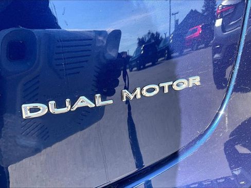 Used 2022 Tesla Model 3 Long Range AWD/4WD image 8