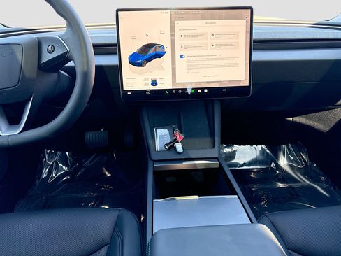 Used 2024 Tesla Model 3 Long Range AWD/4WD image 19
