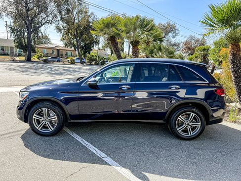 Used 2020 Mercedes-Benz GLC 300 4MATIC w/ Premium Package image 14