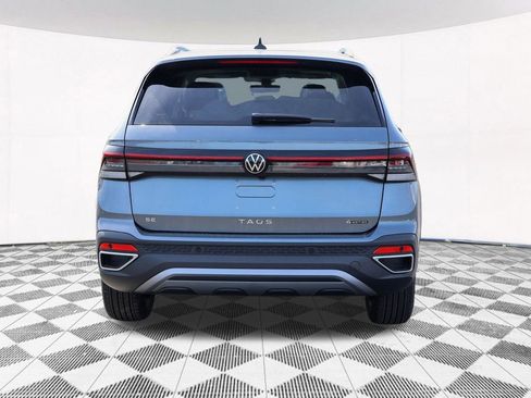 Used 2025 Volkswagen Taos SE image 11