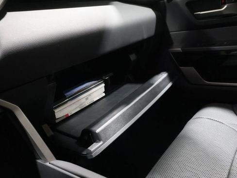 Used 2023 Toyota Tundra Limited image 29