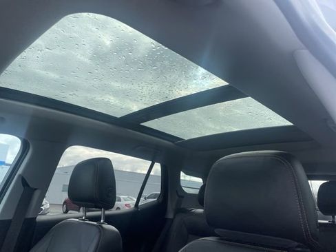 Used 2021 GMC Terrain SLT image 20